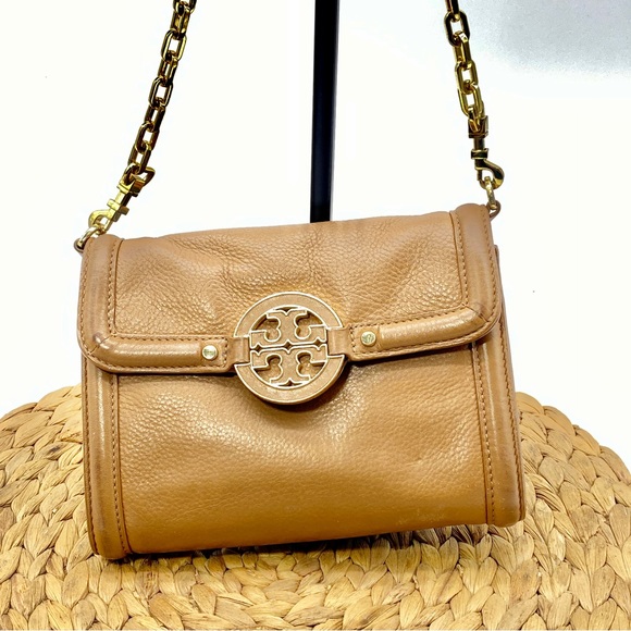 TORY BURCH CAMEL LEATHER GOLD LOGO CHAIN CROSSBODY AMANDA...